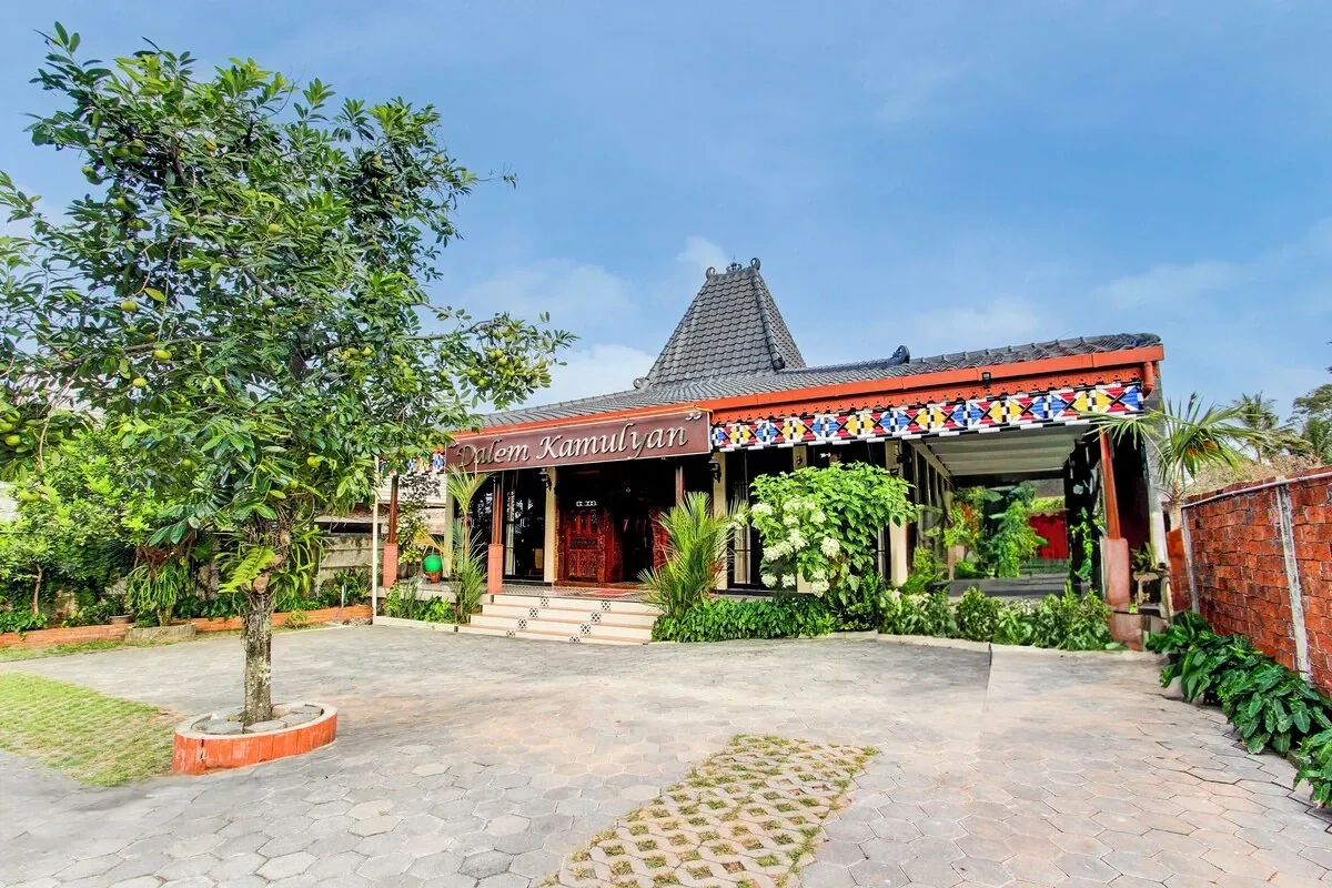 Bangunan villa Dalem Kamulyan Sempol Pakem Yogyakarta tampak luar